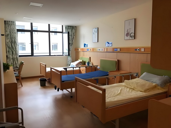 大专如何转深户_于佩尔：热爱永远不会消失 于佩尔热爱永远不会消在24年