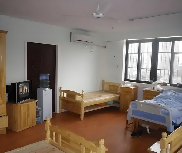非全日制_这版超人如何应对特朗普的时代 相信清楚大家对此都看得很